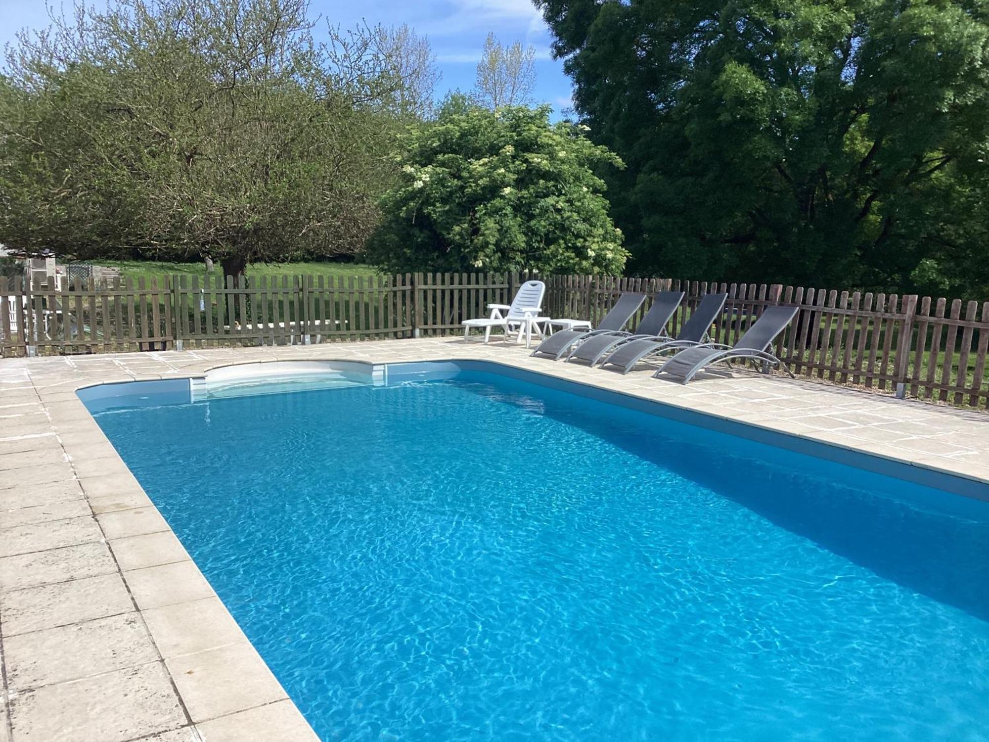 Le Petit Bijou Bed & Breakfast Saint-Fraigne Exterior foto